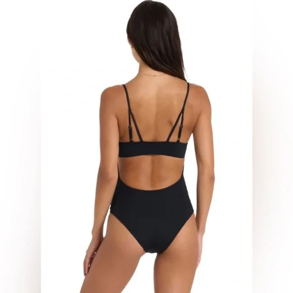 NWT Vuori Dune One-Piece Swimsuit in Black - Picture 2 of 8